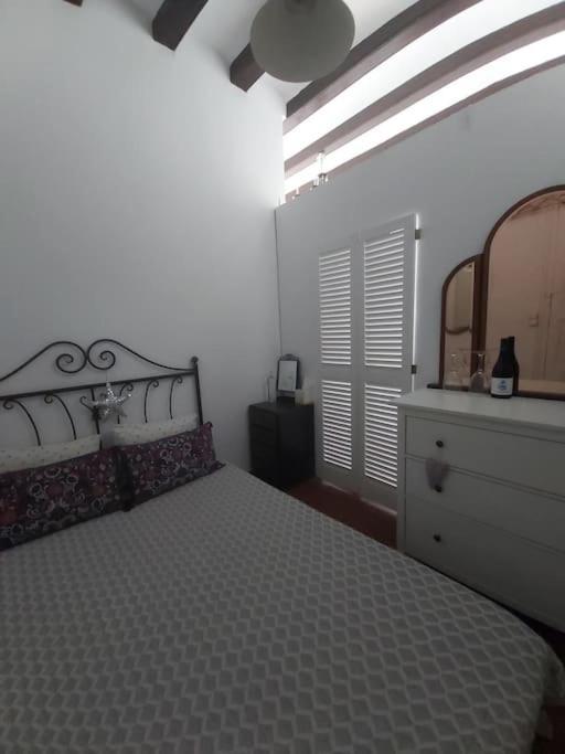 Small Room In Sants With Huge Terrace Барселона Екстериор снимка